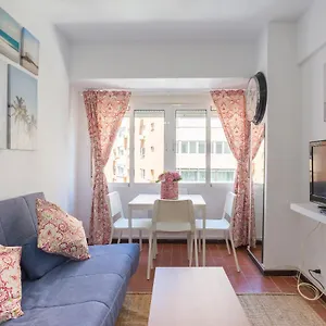 https://stay-20-meters-away-from-the-sand-malagueta-beach.1costadelsol.com